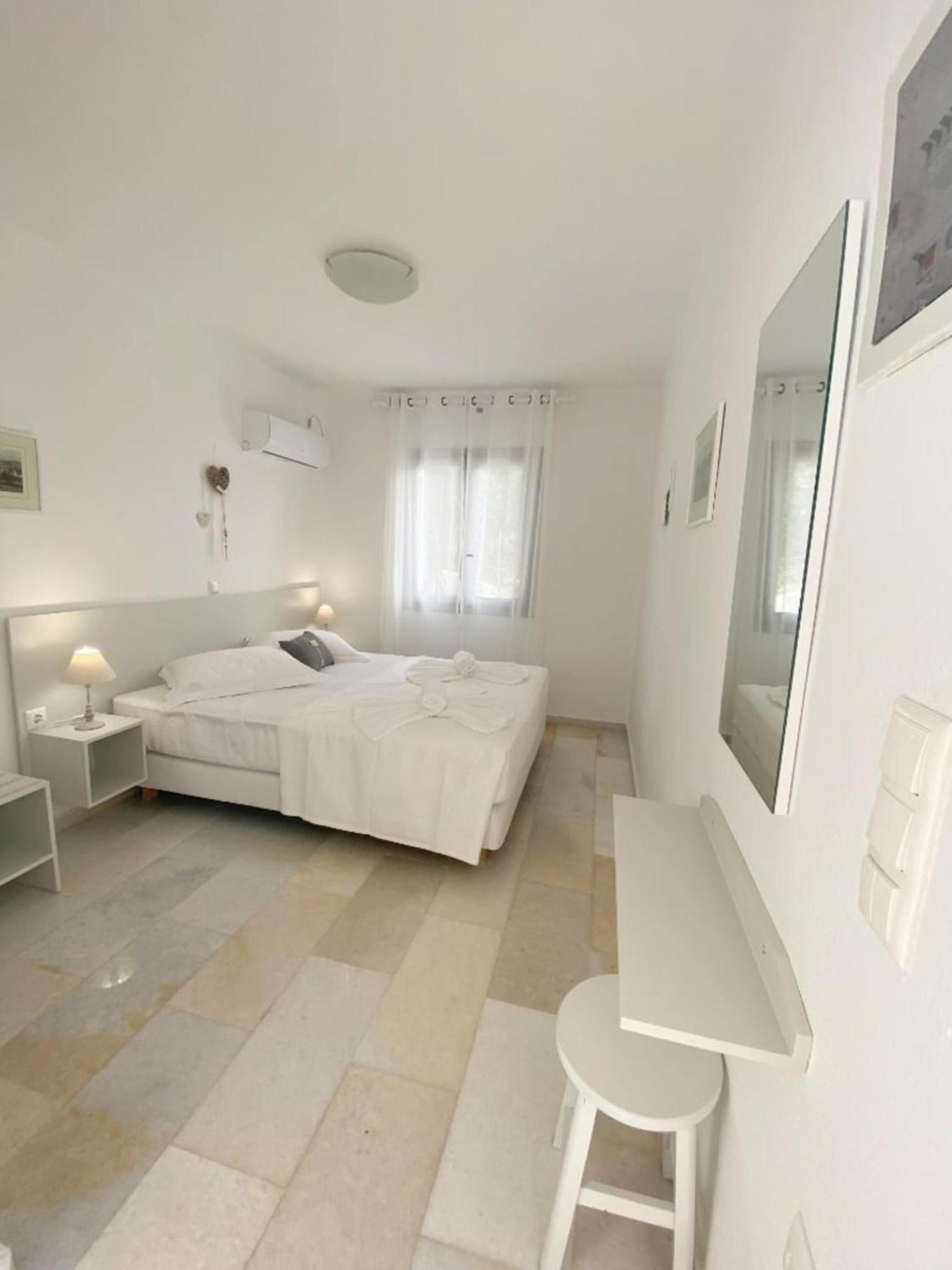 Heart Of Paros Apartments Exterior foto